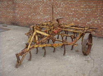 Leverton Drag