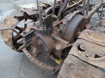 Clayton Chain Rail Crawler