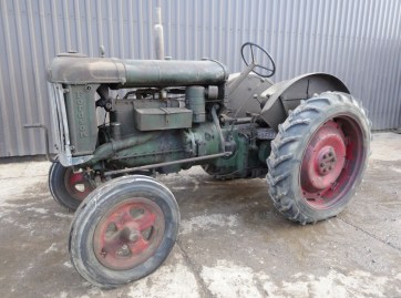 Fordson E27N