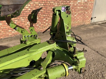 Dowdeswell MA145