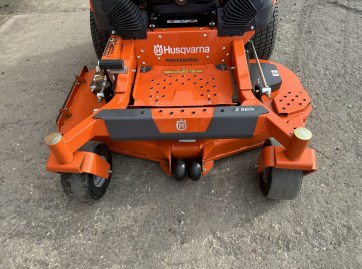 Husqvarna Z560 Zero Turn 