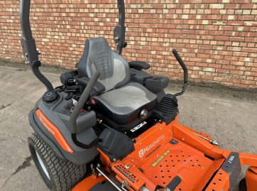 Husqvarna Z560 Zero Turn 