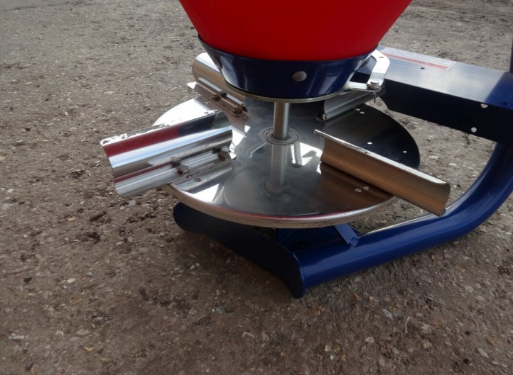 Gwaza Spreader