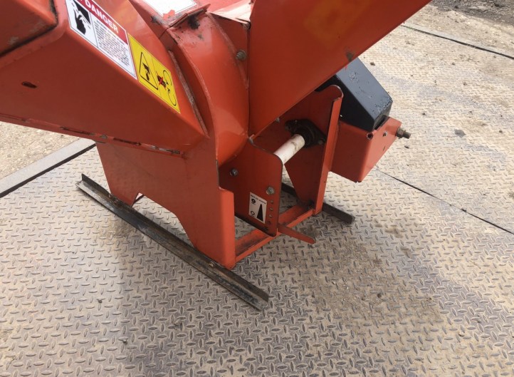 Bearcat 73554 PTO Chipper