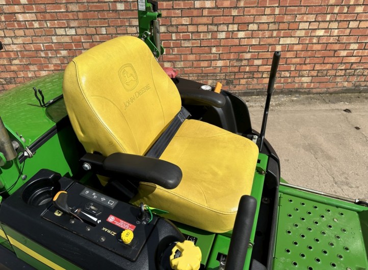 John Deere ZTrak 997
