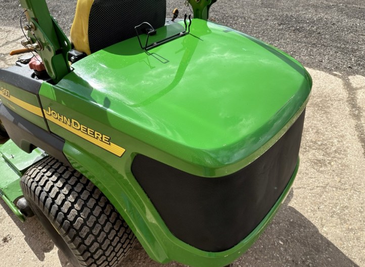 John Deere ZTrak 997