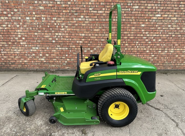 John Deere ZTrak 997