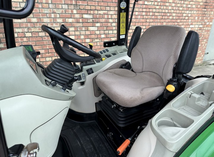 John Deere 3045R & H165 Front Loader