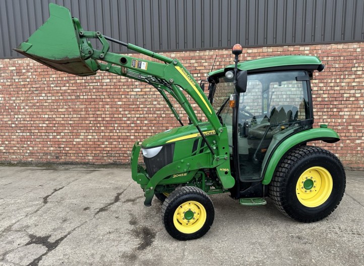 John Deere 3045R & H165 Front Loader