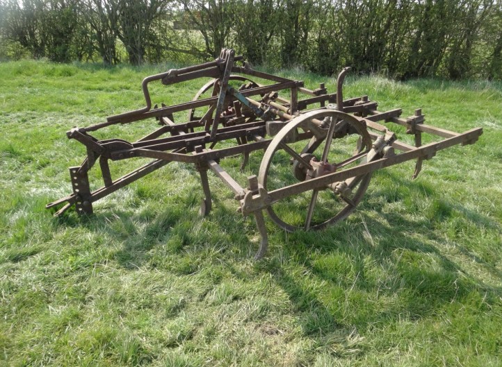 Nicholsons YR Cultivator