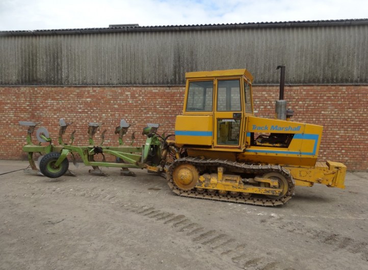 Track Marshall 135