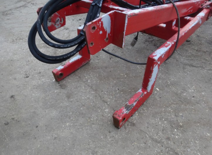 Kuhn Rear Drawbar