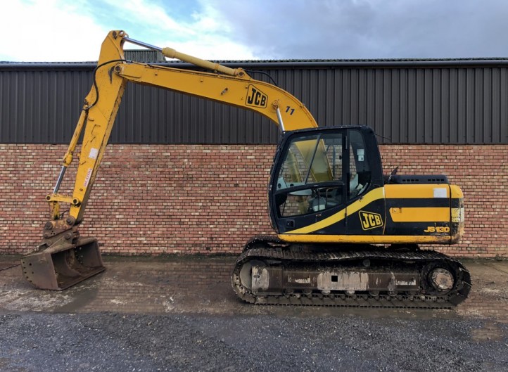 JCB JS130