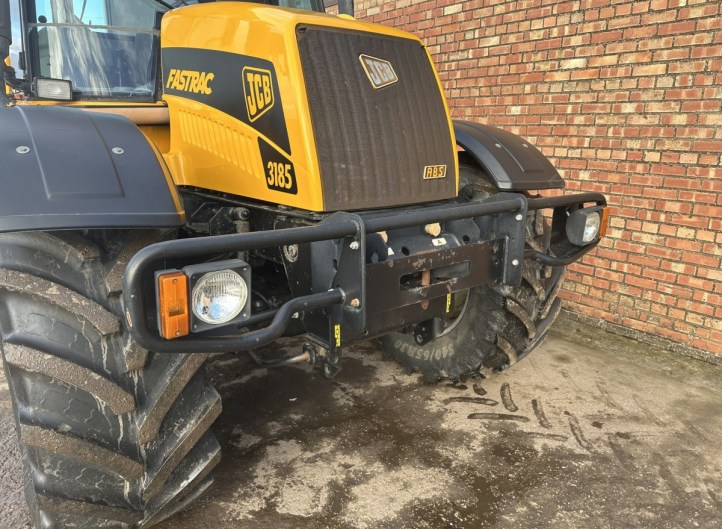 JCB 3185