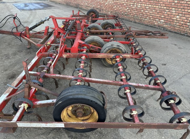 Vaderstad Spring Tine Cultivator 