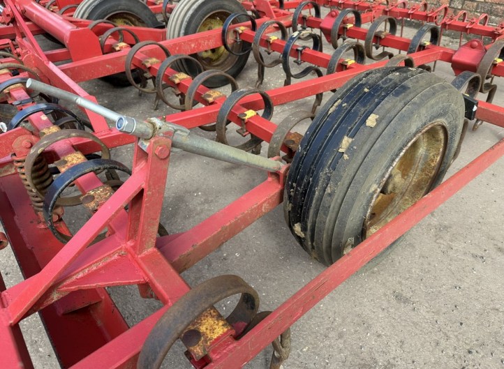 Vaderstad Spring Tine Cultivator
