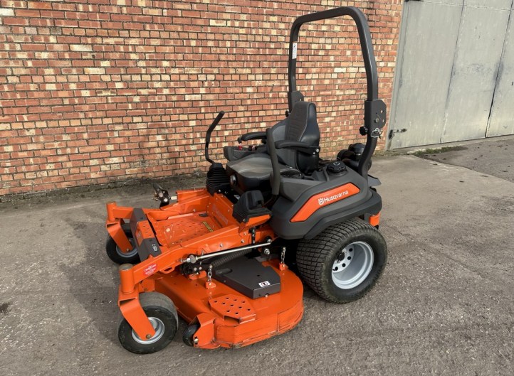Husqvarna Z560 Zero Turn 