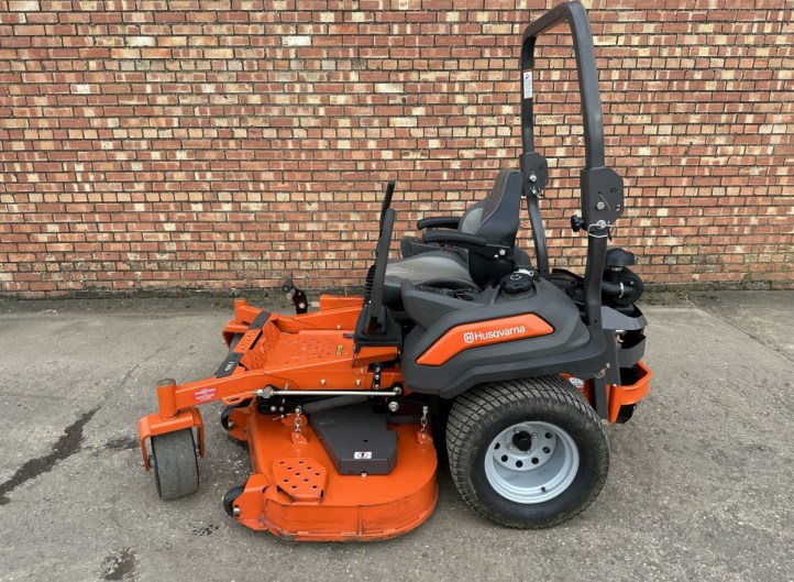 Husqvarna Z560 Zero Turn 