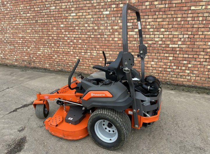 Husqvarna Z560 Zero Turn 