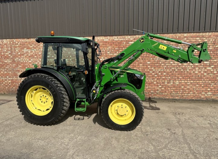 John Deere 5090G
