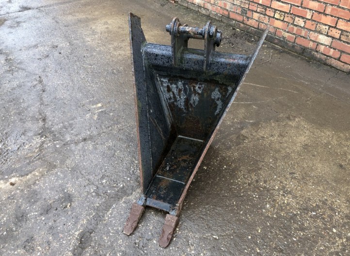 Bucket Warehouse V Bucket