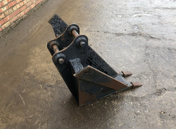 Bucket Warehouse V Bucket